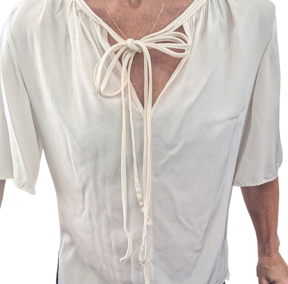 Akris Punto 100% Mulberry Silk Blouse Top Ivory Cream Tie Neck Size Medium - Picture 4 of 11